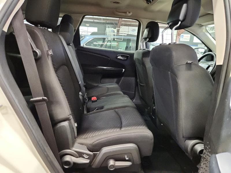2019 DODGE JOURNEY SE 11