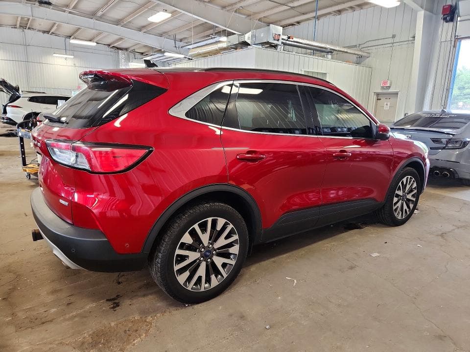 2020 FORD ESCAPE TITANIUM 3