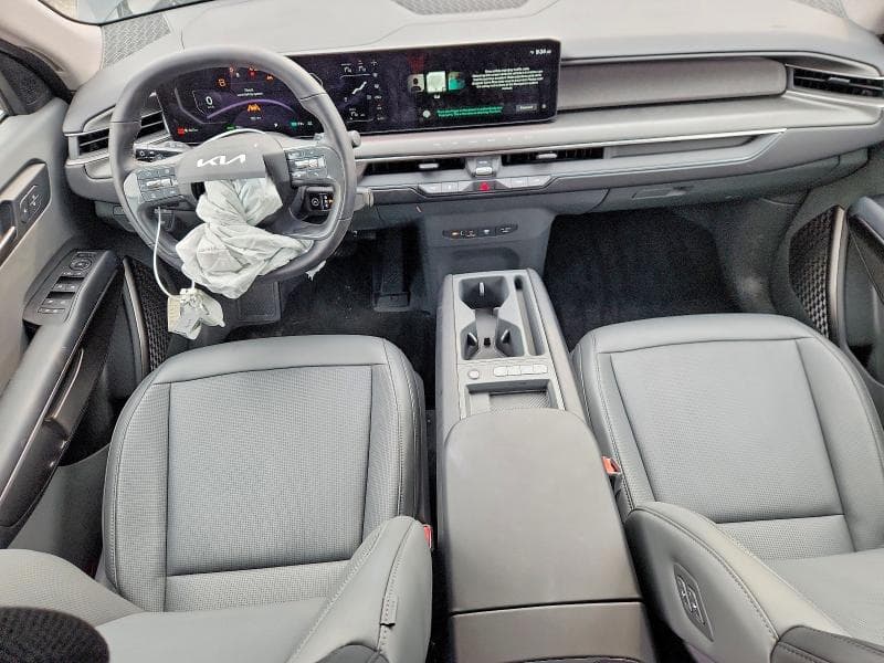2026 KIA EV9 LAND 8