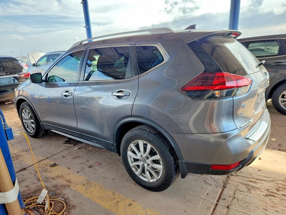 2018 NISSAN ROGUE SV 2