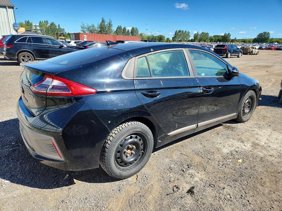 2017 HYUNDAI IONIQ LIMITED 3