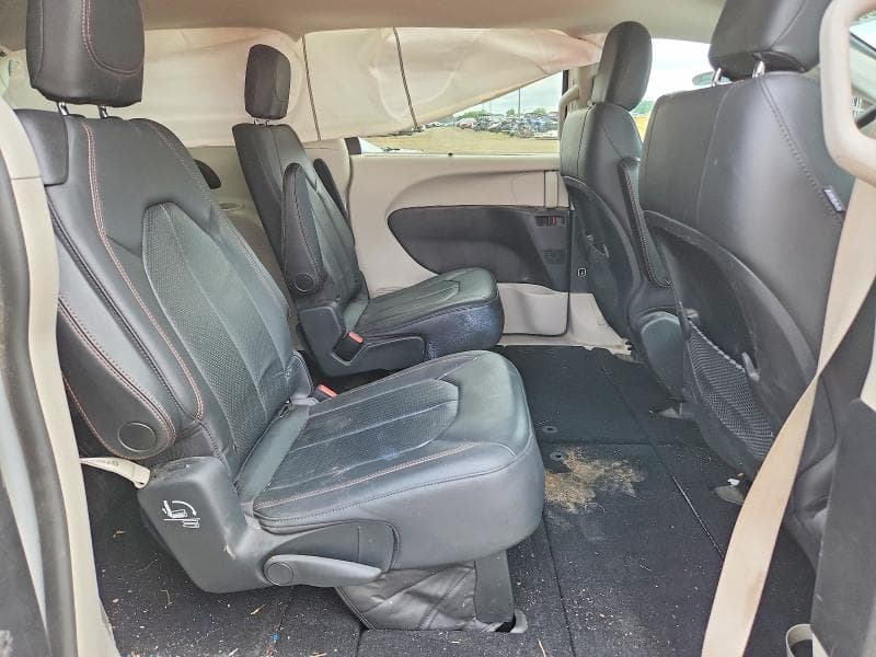 2020 CHRYSLER PACIFICA TOURING L 11