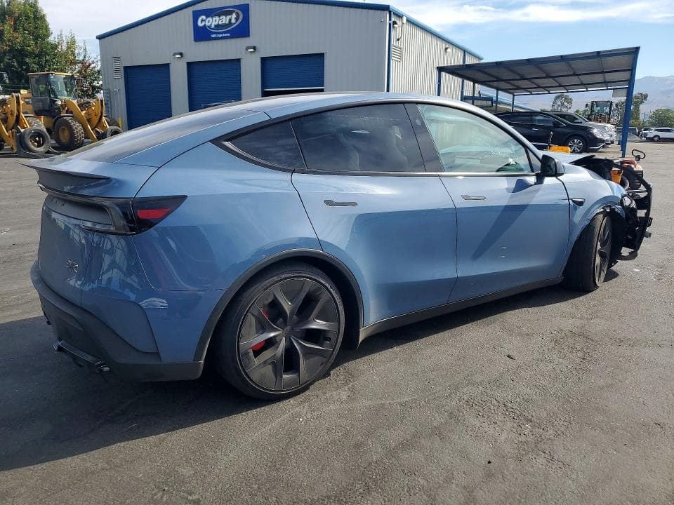 2026 TESLA MODEL Y 3
