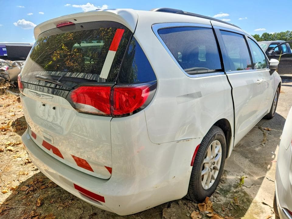 2021 CHRYSLER VOYAGER LXI 3