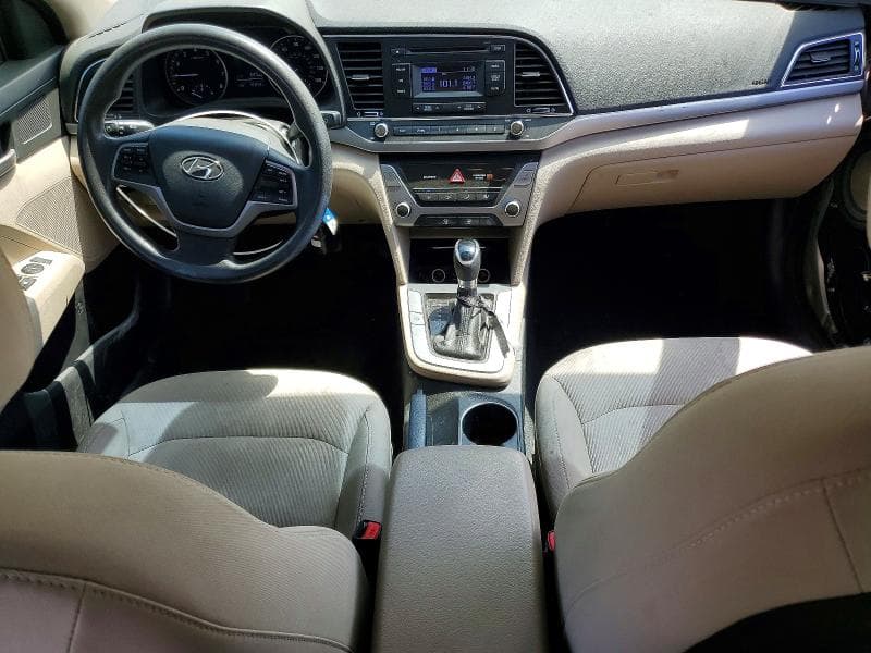 2017 HYUNDAI ELANTRA SE 8