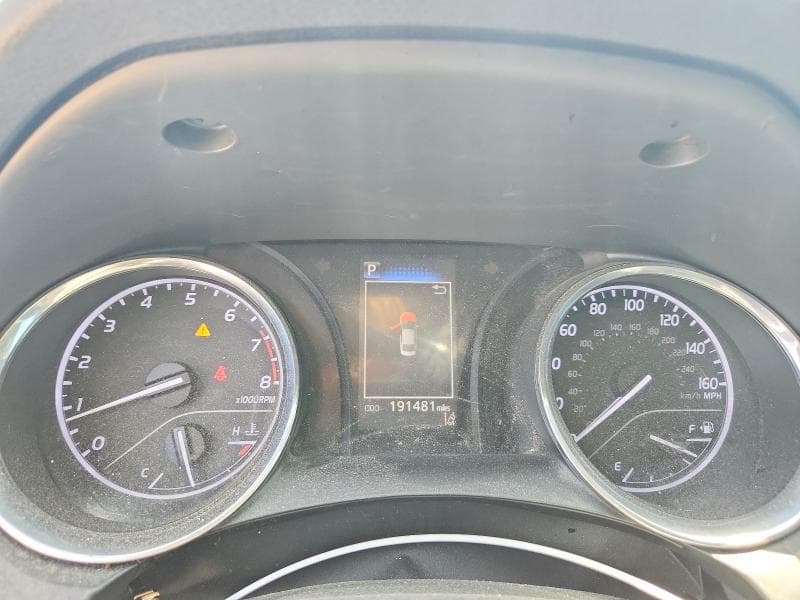 2019 TOYOTA CAMRY SE 9