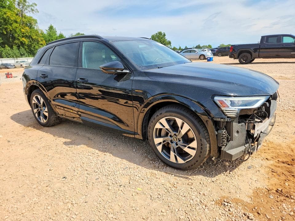 2022 AUDI E-TRON PREMIUM 4