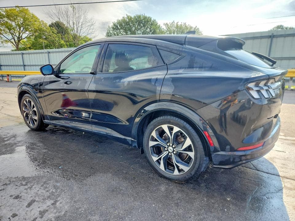 2022 FORD MUSTANG MACH-E PREMIUM 2