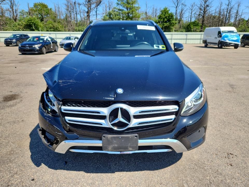 2017 MERCEDES-BENZ GLC 300 4MATIC 5