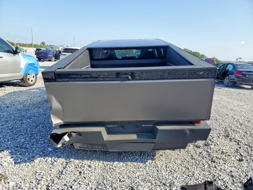 2024 TESLA CYBERTRUCK 6
