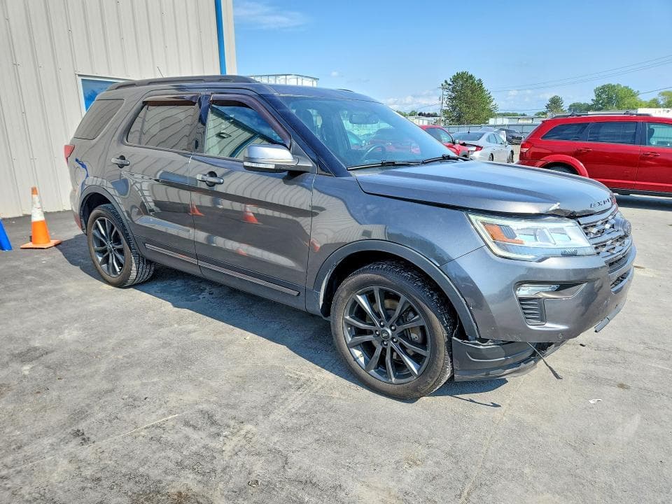 2019 FORD EXPLORER XLT 4