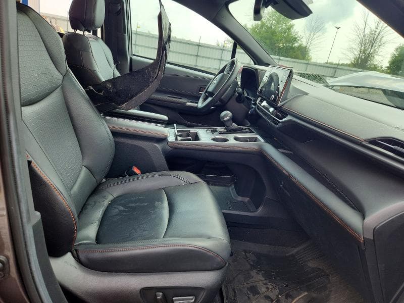 2022 TOYOTA SIENNA XSE 7
