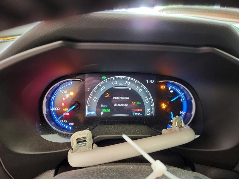 2024 TOYOTA RAV4 HYBRID XLE 9