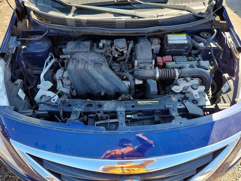 2018 NISSAN VERSA SV 11