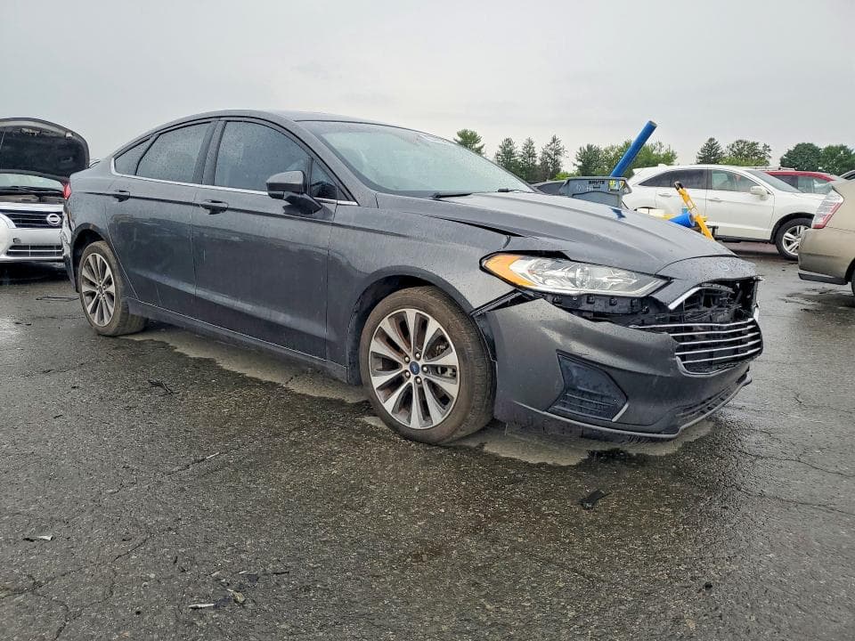 2019 FORD FUSION SE 4