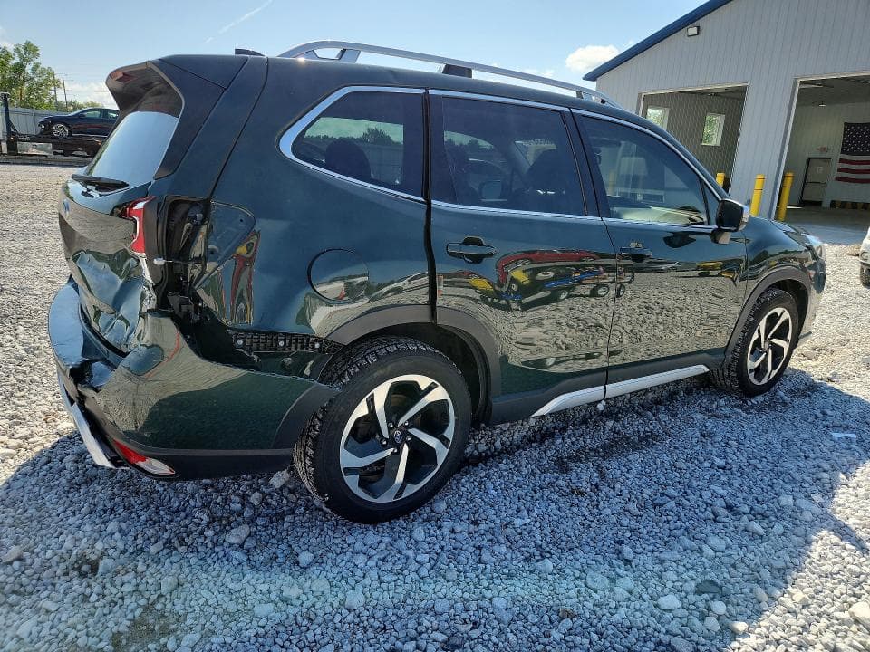 2022 SUBARU FORESTER TOURING 3