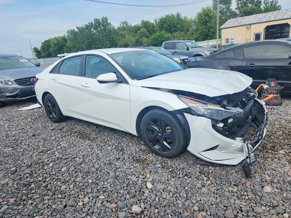 2021 HYUNDAI ELANTRA SEL 4
