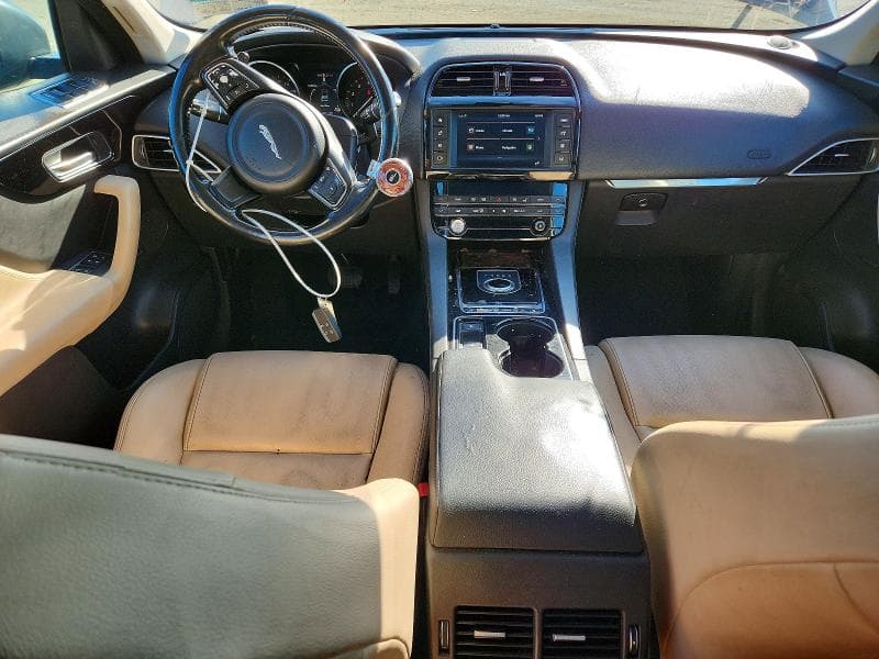 2017 JAGUAR F-PACE PREMIUM 8