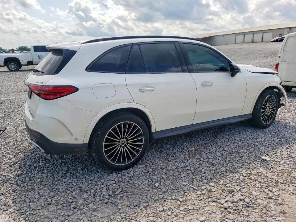 2025 MERCEDES-BENZ GLC 300 4MATIC 3