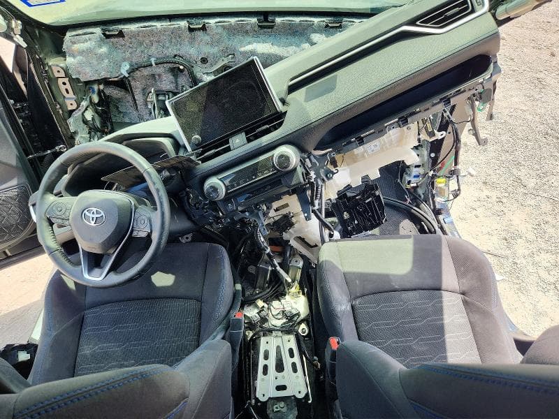 2023 TOYOTA RAV4 SE 8