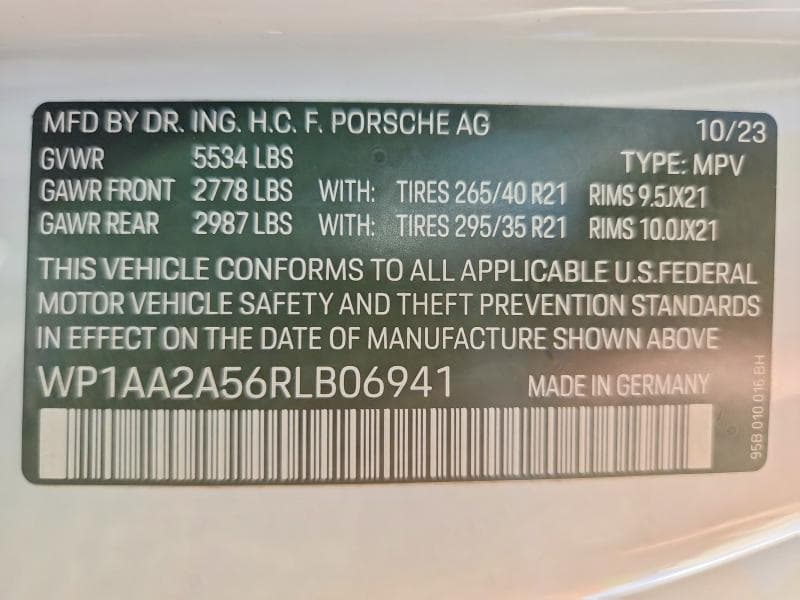 2024 PORSCHE MACAN BASE 14