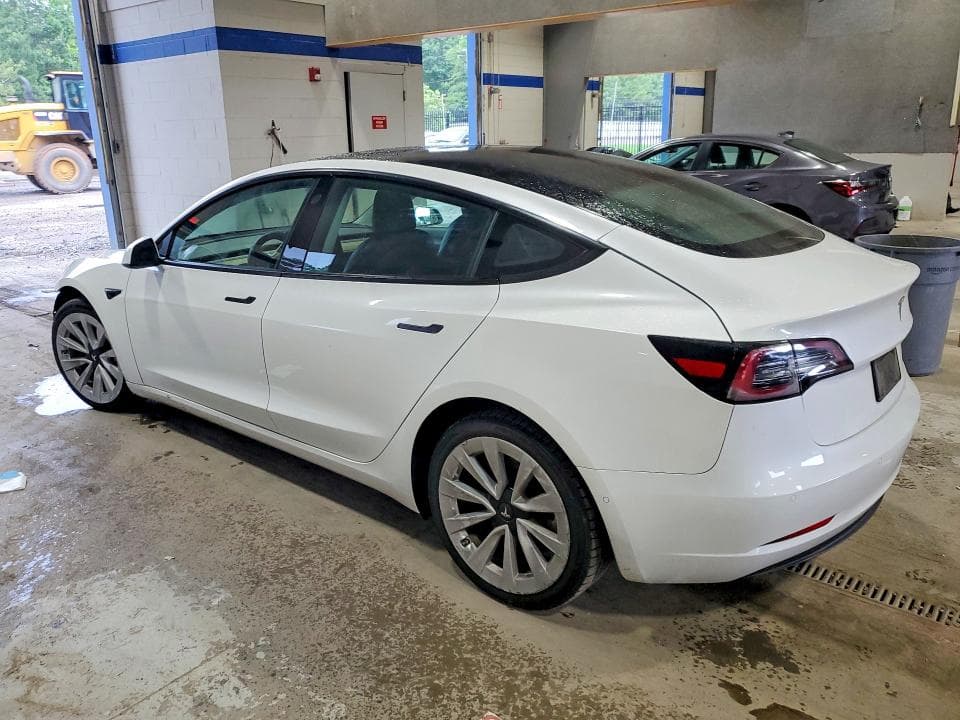 2022 TESLA MODEL 3 2