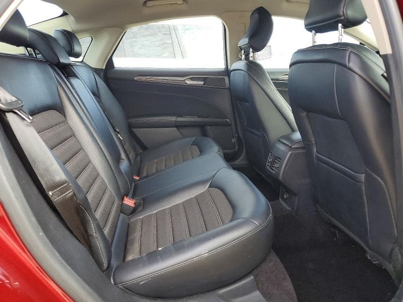 2017 FORD FUSION SE 10