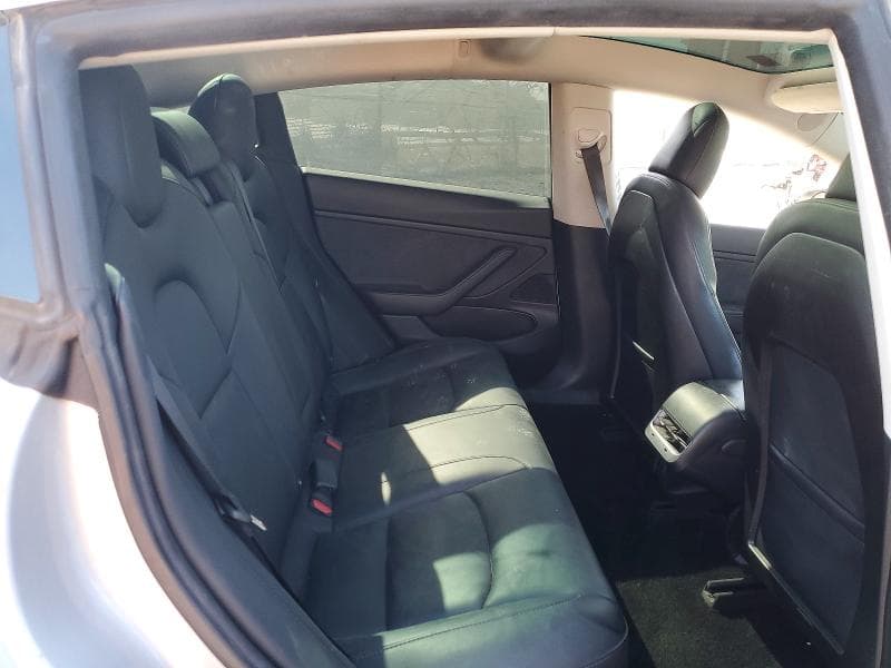 2018 TESLA MODEL 3 10