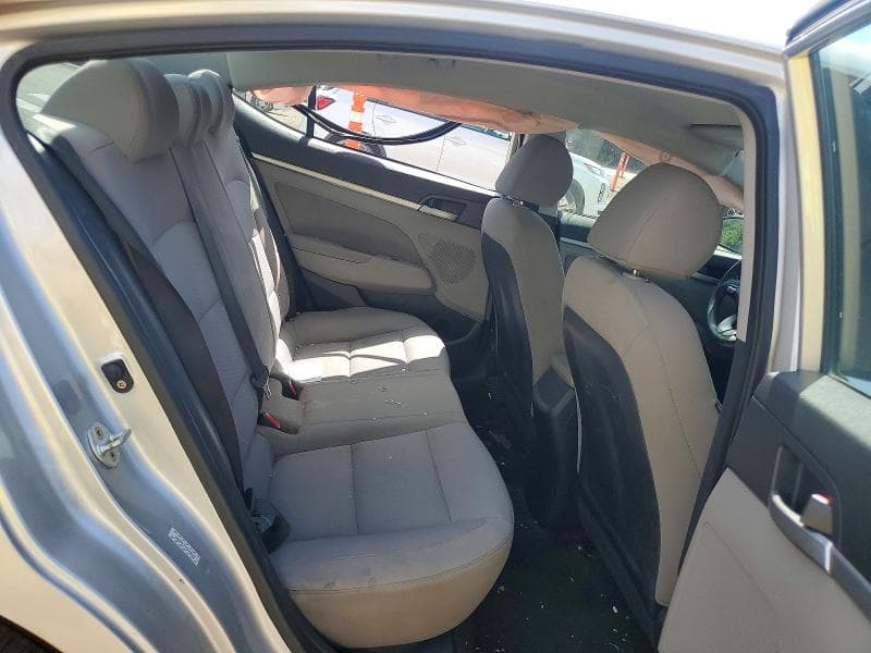 2019 HYUNDAI ELANTRA SEL 10