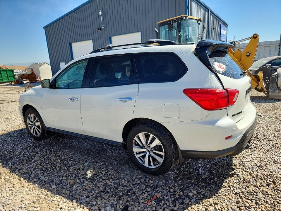 2018 NISSAN PATHFINDER SL 2