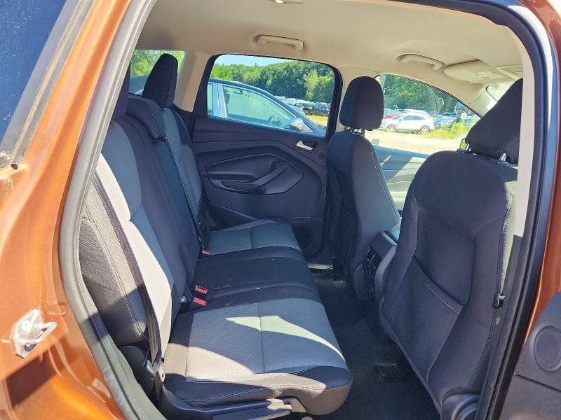 2017 FORD ESCAPE SE 10