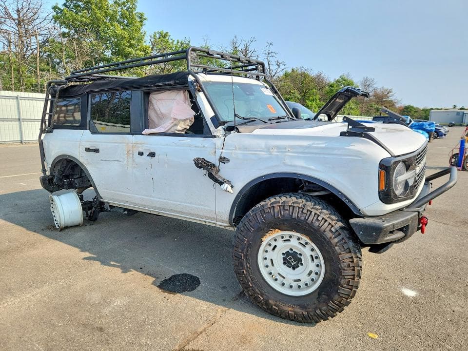 2023 FORD BRONCO BASE 4