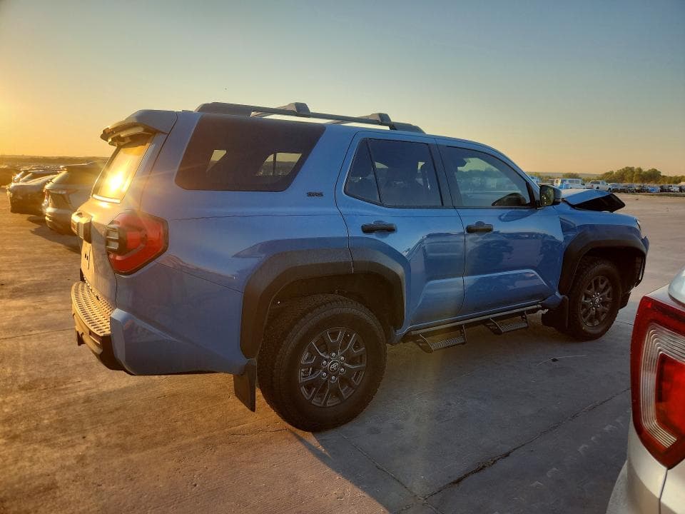 2025 TOYOTA 4RUNNER SR5 3