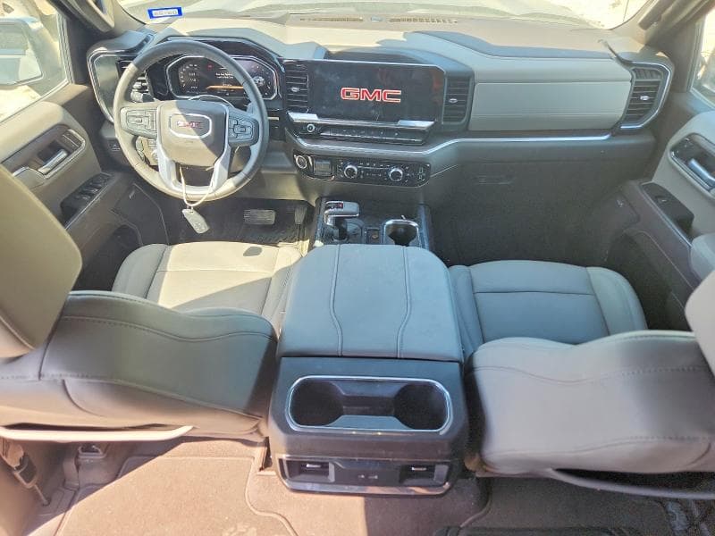 2026 GMC SIERRA C1500 SLT 8