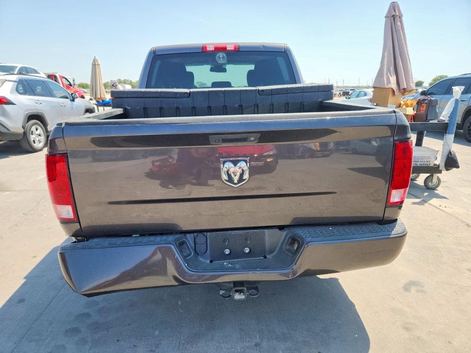 2018 RAM 1500 ST 6