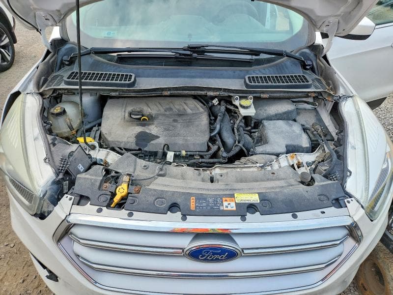 2017 FORD ESCAPE SE 12