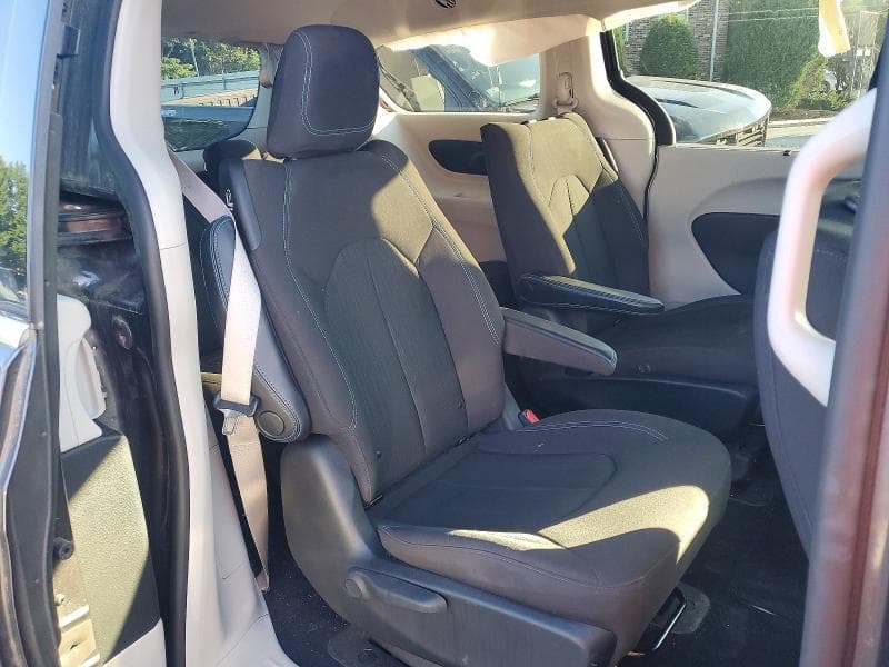 2021 CHRYSLER PACIFICA HYBRID TOURING 11