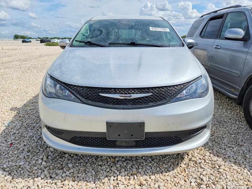 2023 CHRYSLER VOYAGER LX 5