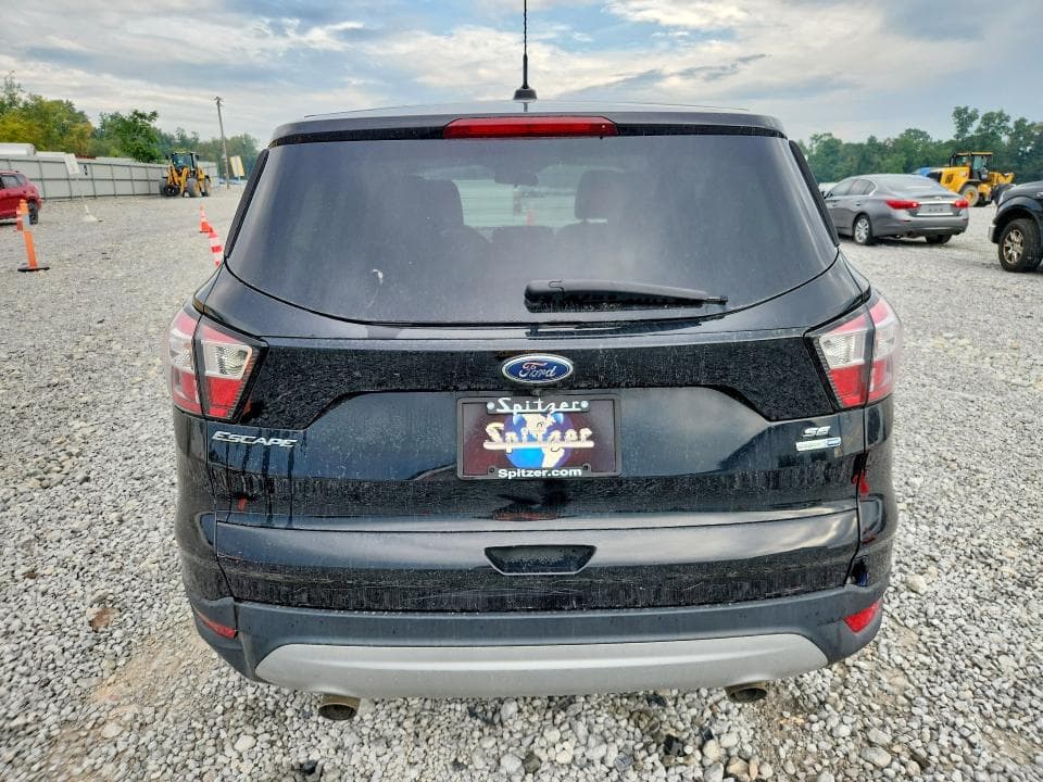 2017 FORD ESCAPE SE 6