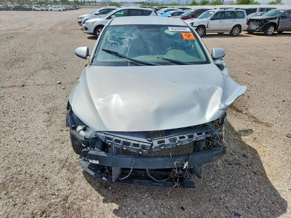 2017 HYUNDAI ELANTRA SE 5