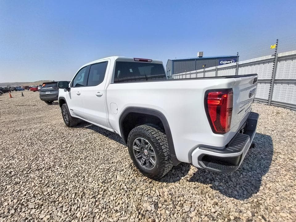 2026 GMC SIERRA K1500 AT4 2