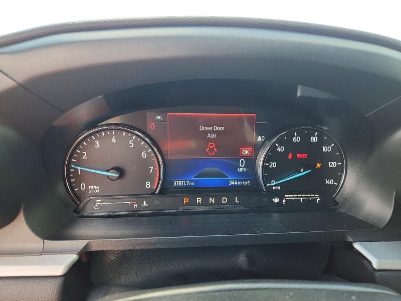 2023 FORD EXPLORER XLT 9