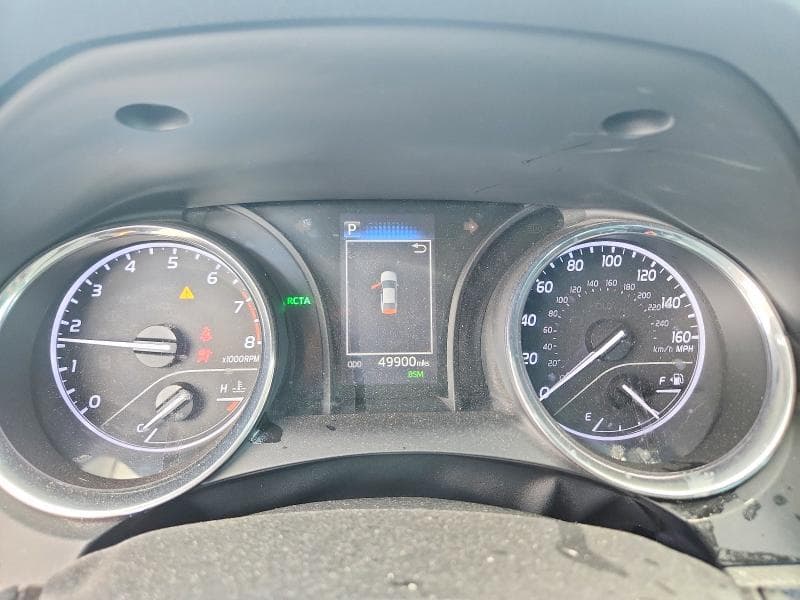 2019 TOYOTA CAMRY SE 9