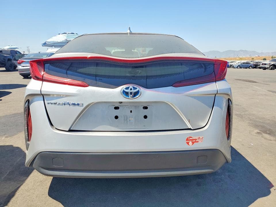 2017 TOYOTA PRIUS PRIME PREMIUM 6