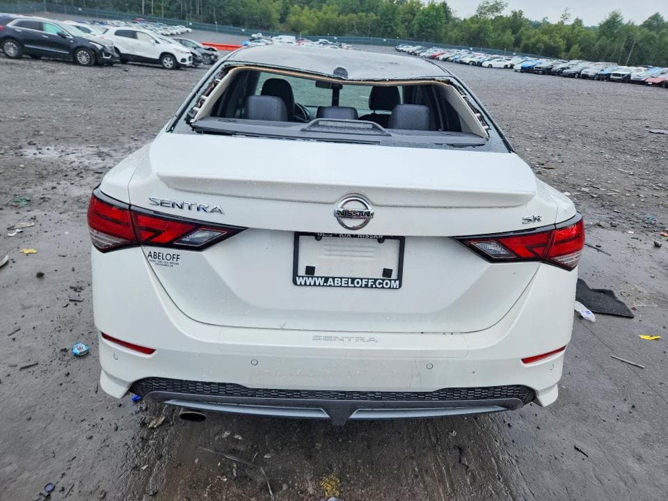 2022 NISSAN SENTRA SR 6