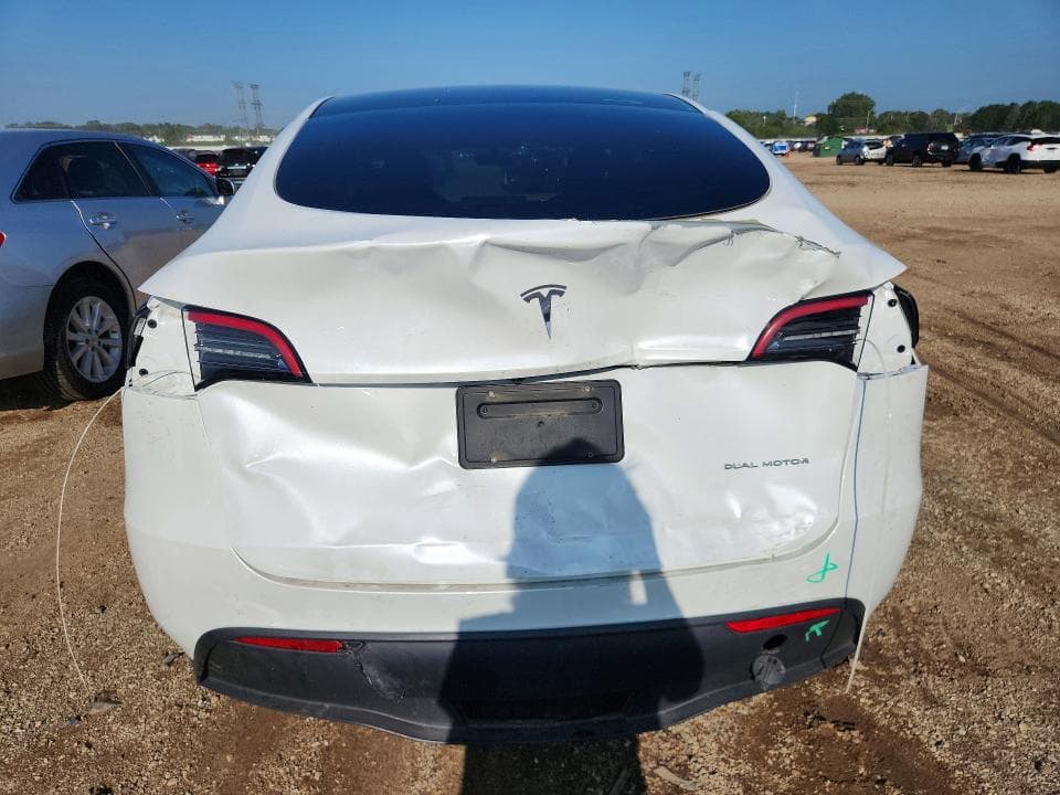2023 TESLA MODEL Y 6