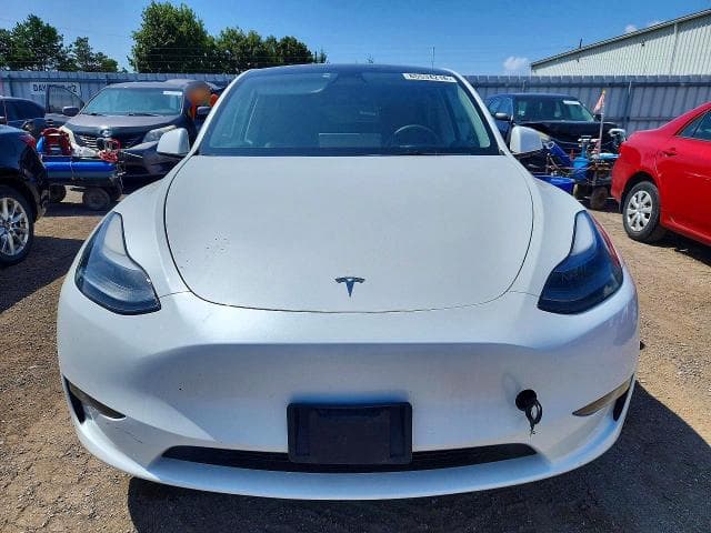 2023 TESLA MODEL Y 5