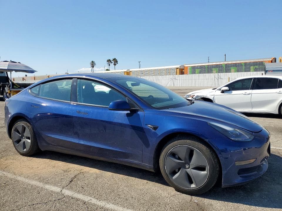 2022 TESLA MODEL 3 4