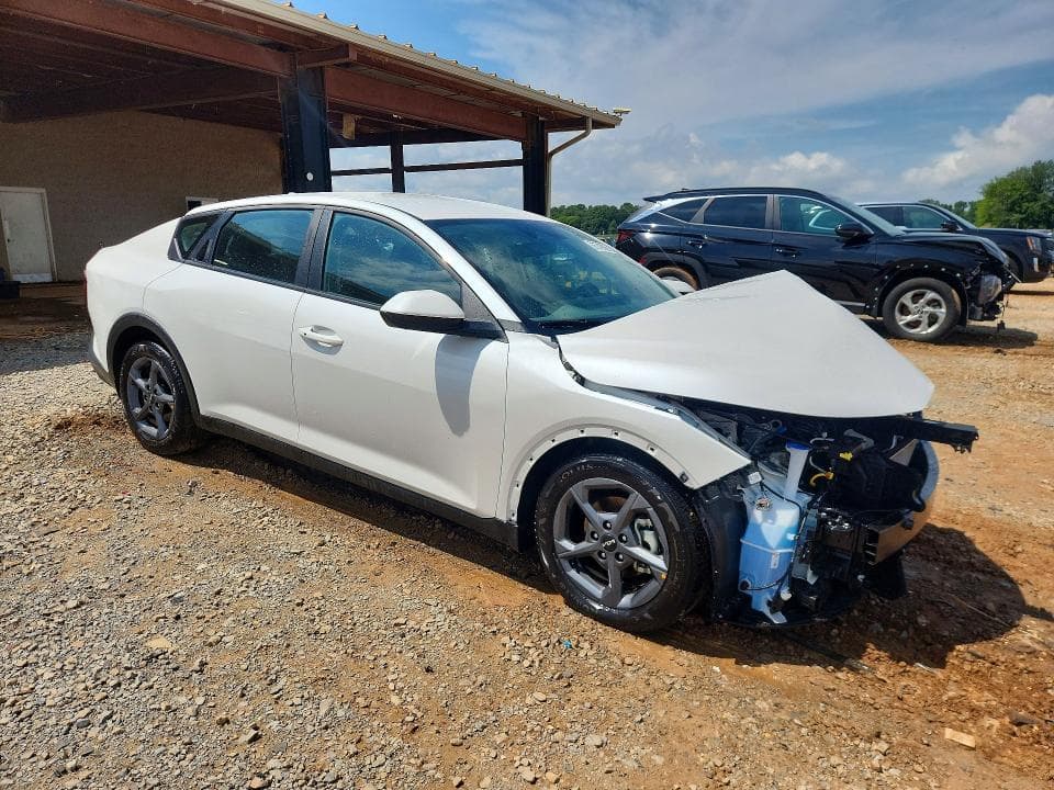 2025 KIA K4 LXS 4