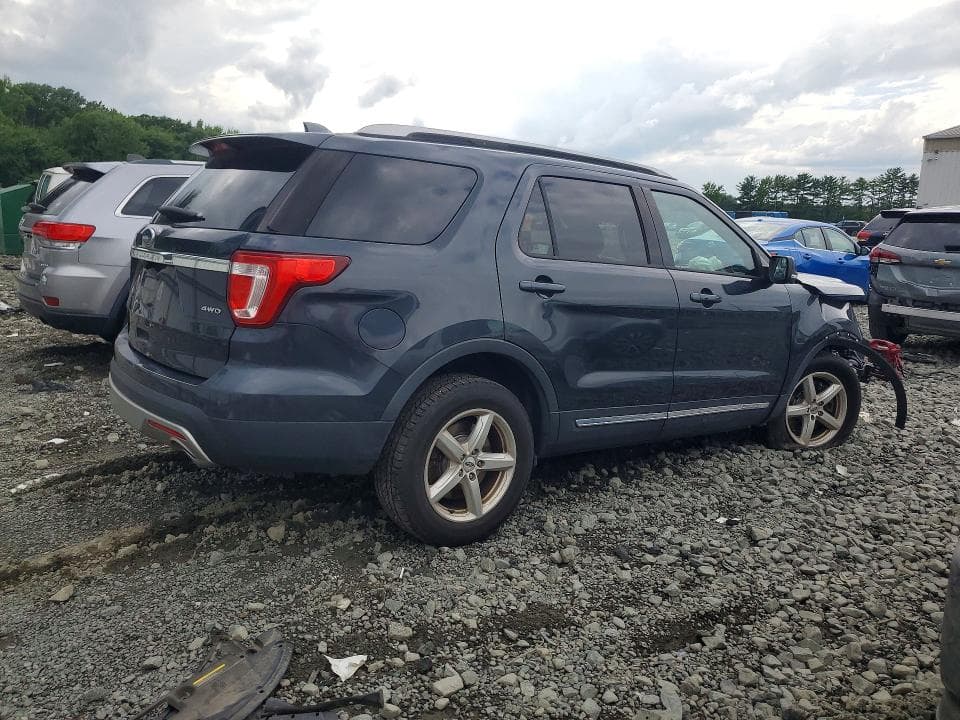 2017 FORD EXPLORER XLT 3